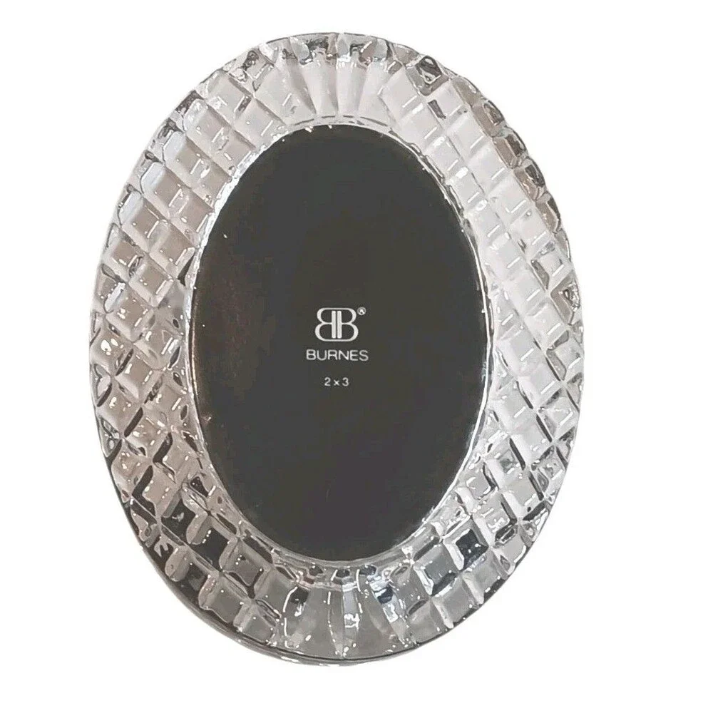 VTG Miniature Crystal Glass Photo Frame Oval Diamond Pattern 4.5x3.25 Photo 2x3